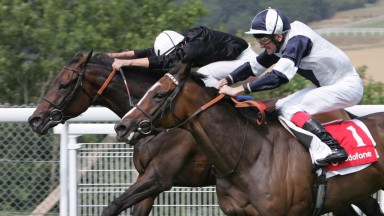 Goodwood 5/8/2006.The Vodafone Nassau Stakes.Won by No4 Ouija Board - Frankie Dettori from Alexander Goldrun - K.Manning 2nd.