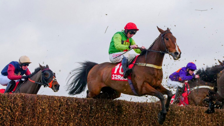 No10 Buywise - Leighton Aspell winsThe 32Red Veterans' Handicap Chase (The Final Of The 2017 Veterans' Chase Series) Sandown Pk 06/01/2018Â©cranhamphoto.com