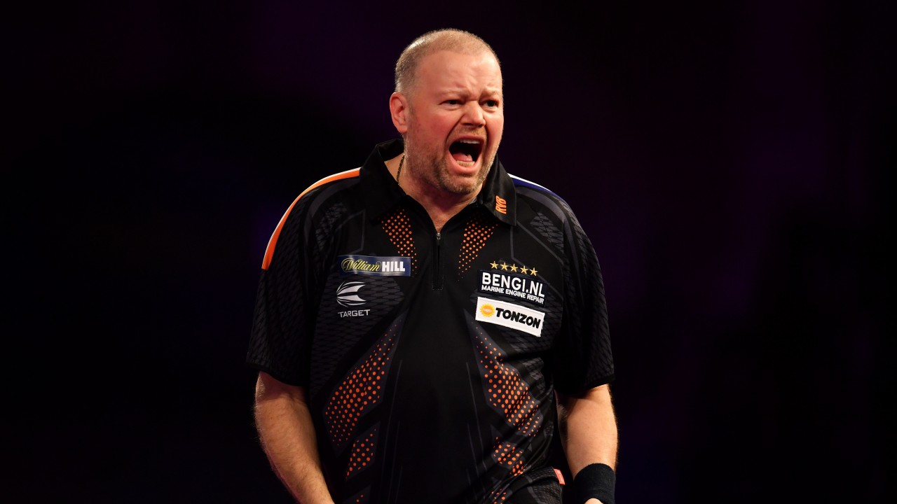 Raymond Van Barneveld Big Value To Make His Experience Count Sport News Racing Post