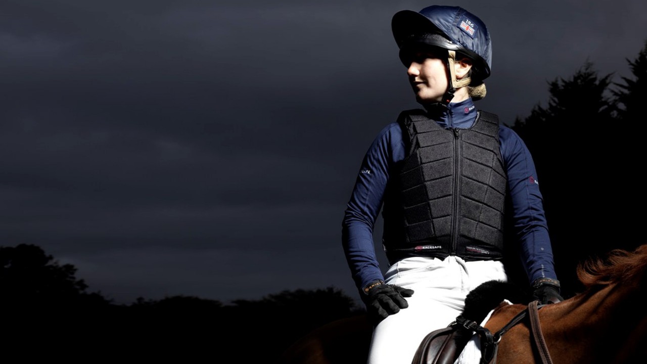 Jockeys in Britain required to wear Level 2 body protectors from