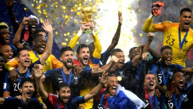 Hugo Lloris of France lifts the World Cup