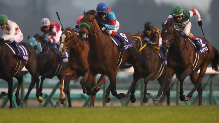 Blast Onepiece (green noseband) won the Arima Kinen