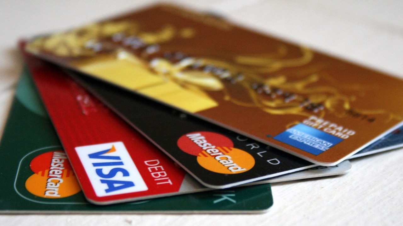 Minister to speak to banks and bookmakers over credit card gambling