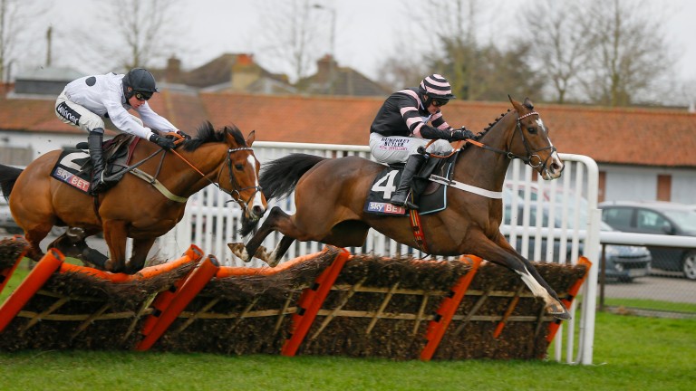 River Wylde winning the Dovecote Novices' Hurdle in 2017 for Grech and Parkin