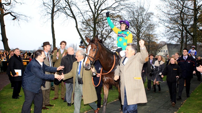 Kauto Star a donné tort aux sceptiques en remportant son quatrième match de Betfair Chase à l'âge de 11 ans en 2011