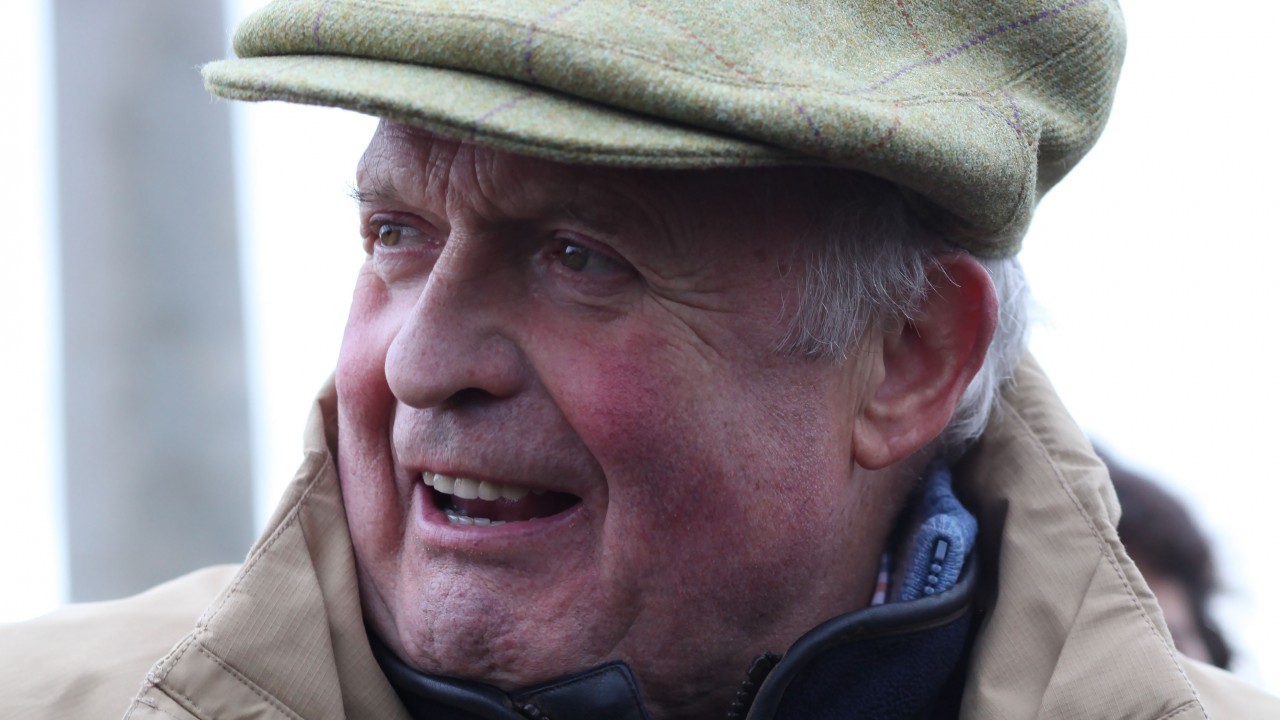 David Minton receives Federation of Bloodstock Agents lifetime