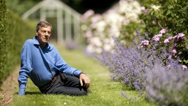 Warren Place,Newmarket 28.6.10 Pic:Edward WhitakerHenry Cecil in the gardens of Warren Place