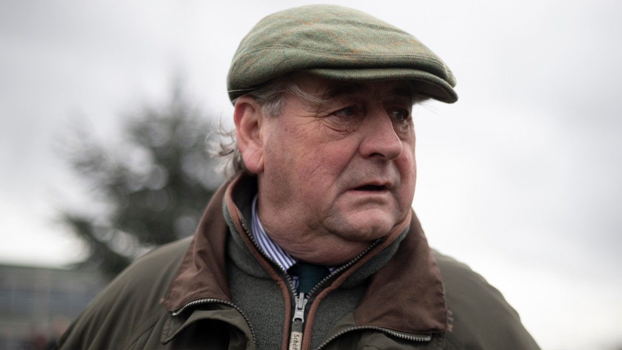 Favourite Mylestown Upper controversially disqualified as Meade lands a