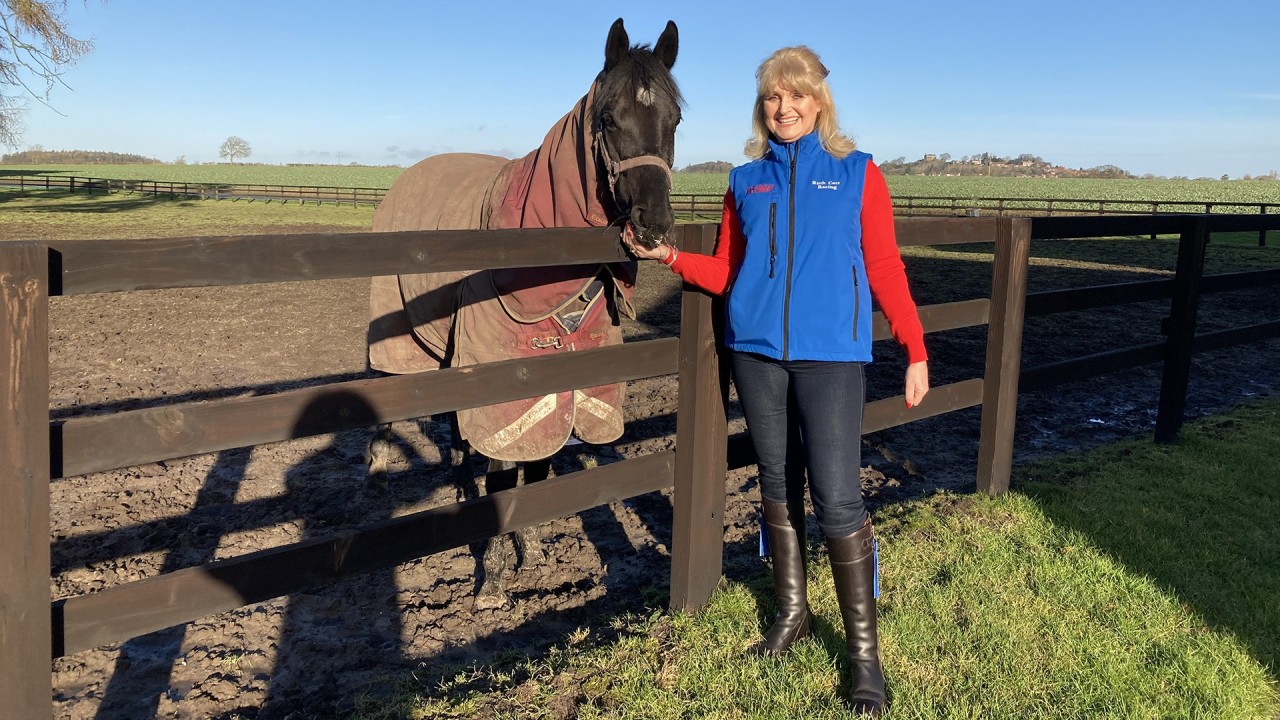 Meet The Unsung Heroes Taking Centre Stage At Monday Night S Awards Horse Racing News Racing Post