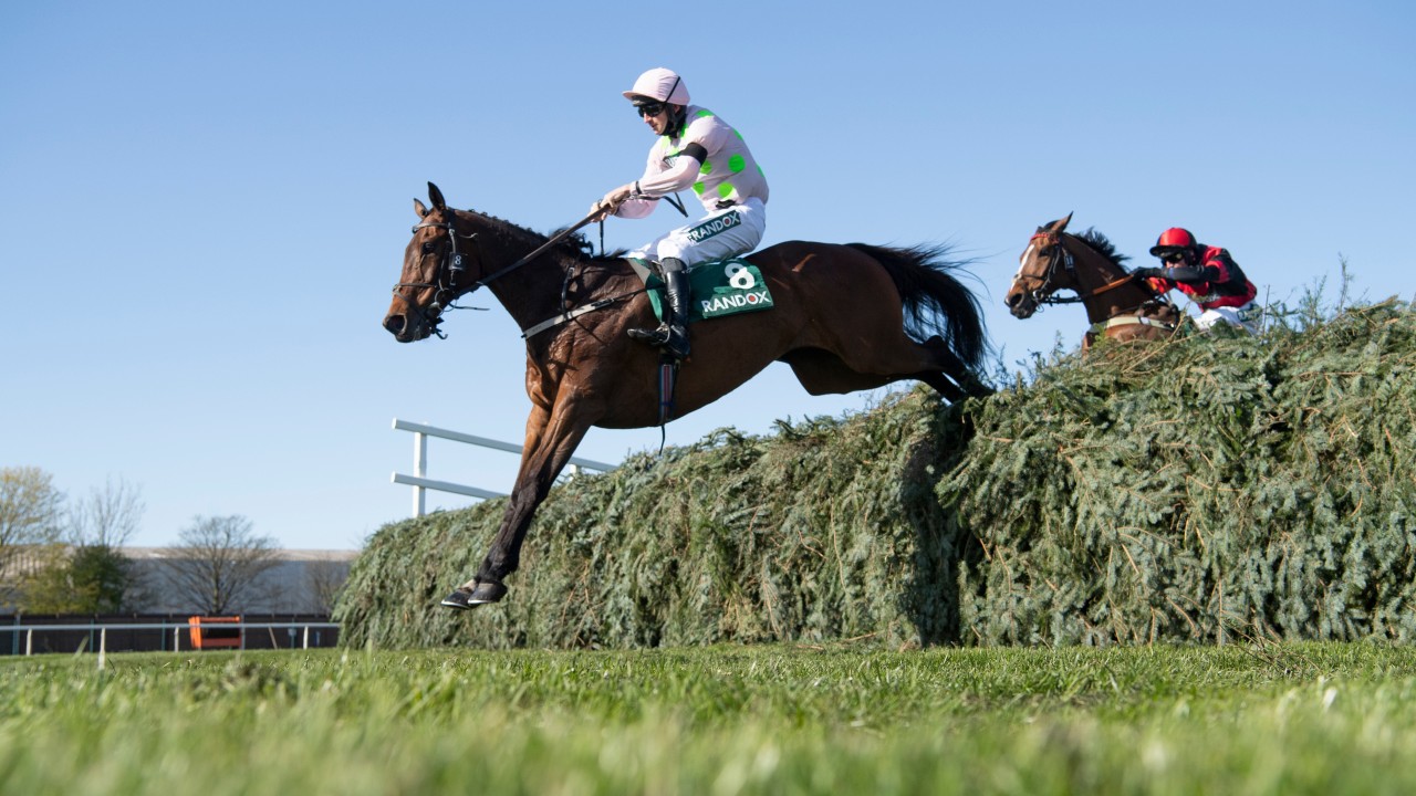 Can Livelovelaugh Reproduce Aintree Heroics In 80 000 Handicap Chase