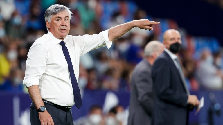 Le Real Madrid de Carlo Ancelotti face à Séville