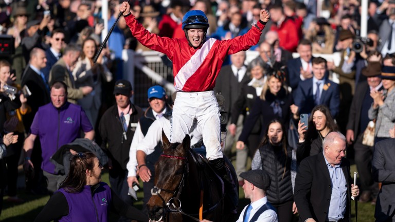 A Plus Tard returns to the winner's enclosure after his Gold Cup triumph