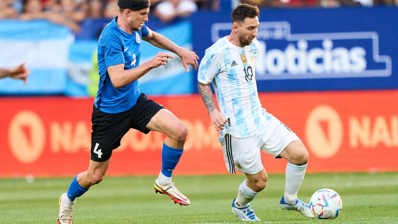 Argentina v Saudi Arabia predictions: Main man Messi can make a flying  start | Sport News | Racing Post