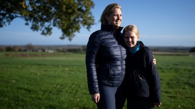 Grace Skelton owner of Alne Park Stud with her 9 year old daughter FlorenceAlcaster, 23.11.22 Pic: Edward Whitaker